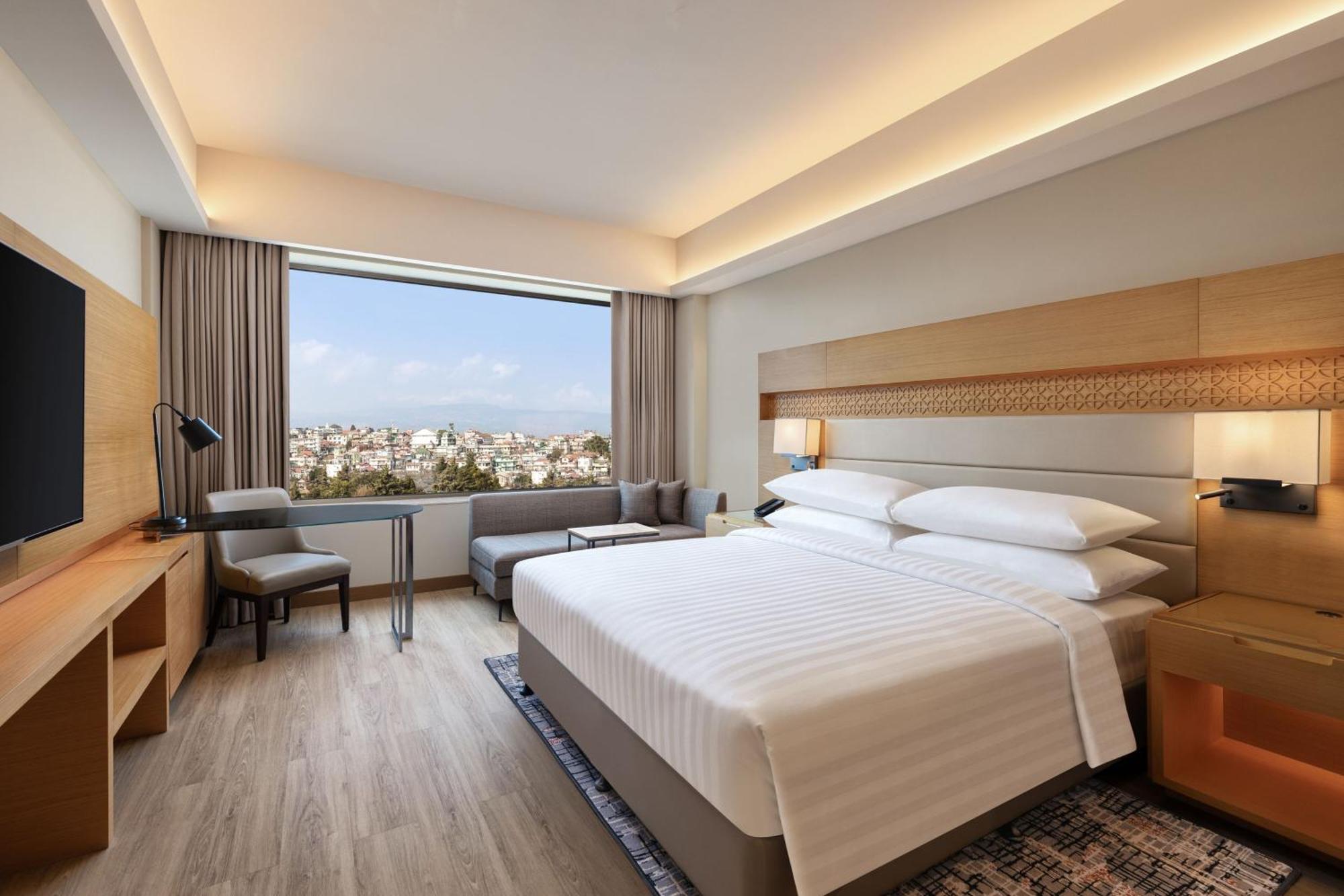 Hotel Courtyard By Marriott Shillong Exterior foto